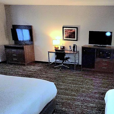 Best Western Plus Coachella Valley Inn & Suites Cathedral City Bagian luar foto