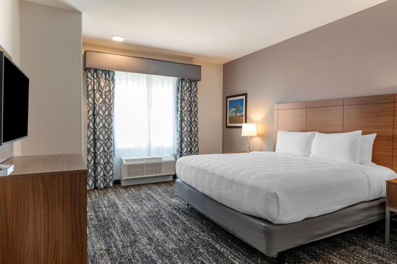 Best Western Plus Coachella Valley Inn & Suites Cathedral City Bagian luar foto